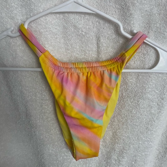 SOLD - Picture 3 of 4